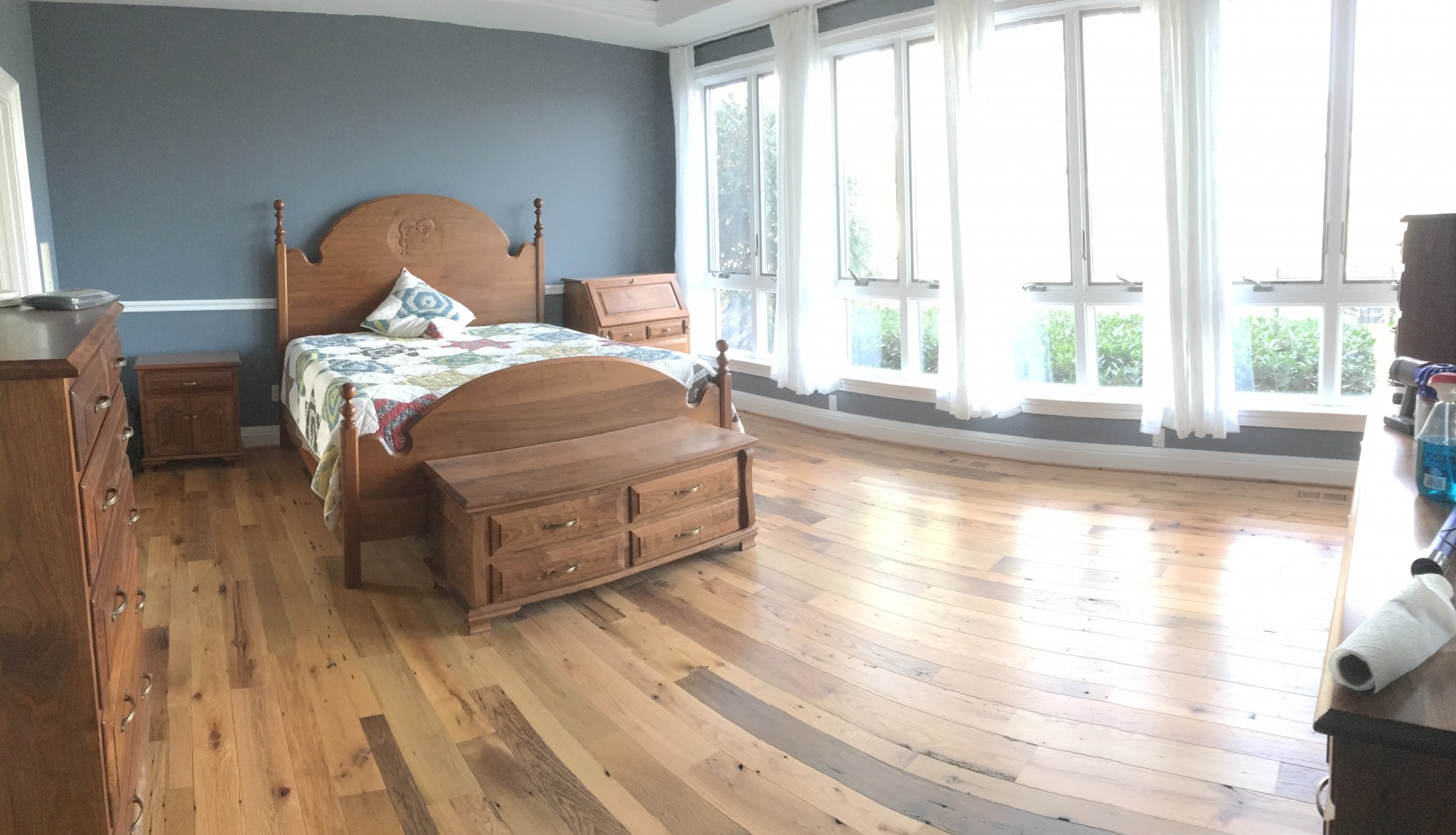 Pre Finished Vintage Distressed Oak Flooring 3″-6″